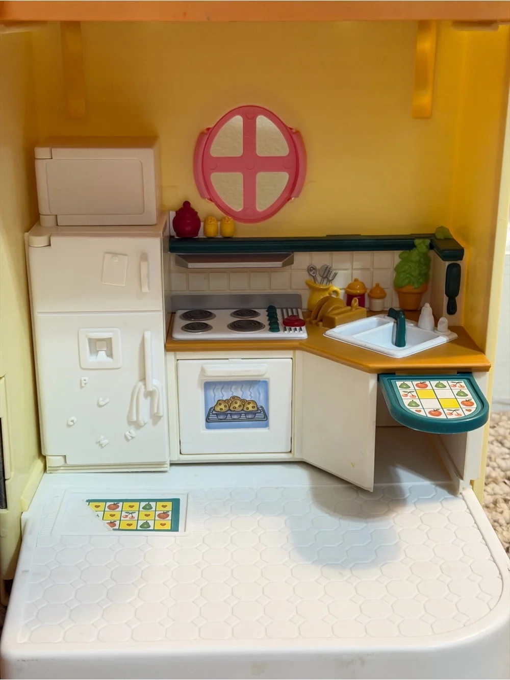 Vintage Fisher-Price Loving Family Grand Dollhouse 1997